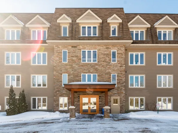 26 Dairy Ln #405, Huntsville, ON P1H 0A4