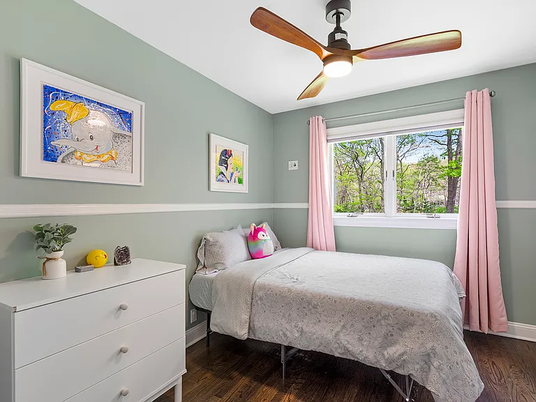 541 Wainscott Northwest Rd — Photo 9