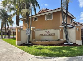 8245 NW 6th Ter APT 210, Miami, FL 33126
