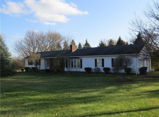 1206 Etter Rd, Mogadore, OH 44260