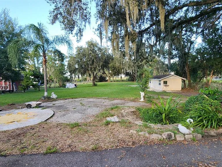 2405 Neptune Rd — Photo 2