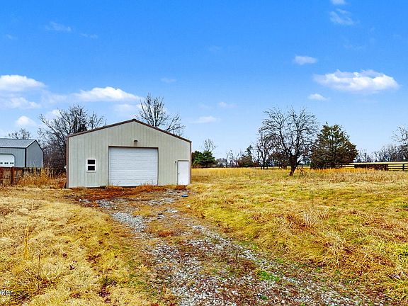 3rd image of 6662 Cedar Grove Rd