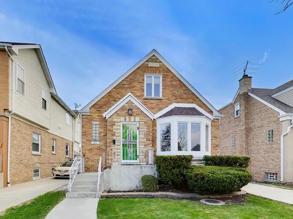 5011 N Mobile Ave, Chicago, IL 60630