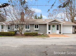15813 Margaret Ave, Spring Lake, MI 49456