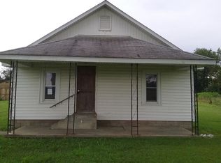 8239 Stonefort Rd, Creal Springs, IL 62922