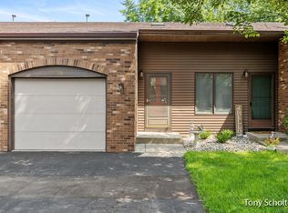 3235 Arrowhead Arms Ct SW #12, Grandville, MI