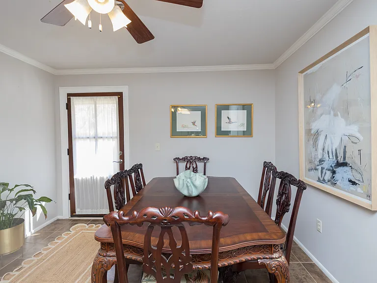 107 Clubview Rd — Photo 12
