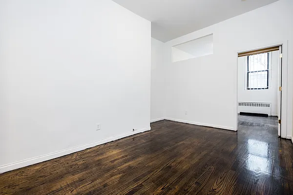 Rented by Compass | media 2