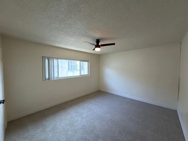 11614 Bellflower Blvd — Photo 21
