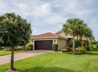 2087 Grey Falcon Cir SW, Vero Beach, FL 32962