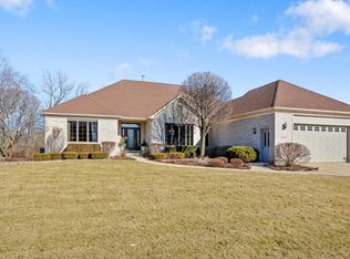 2423 Big Woods Dr, Batavia, IL 60510