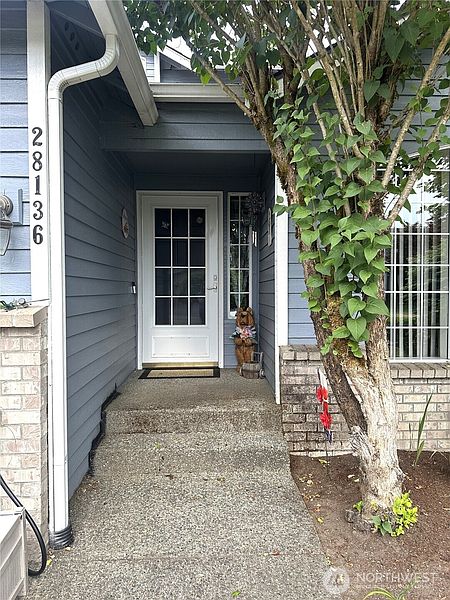 2nd image of 28136 233rd Avenue SE
