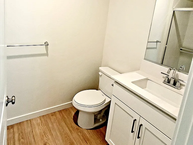 12410 Madelyn Dr — Photo 11