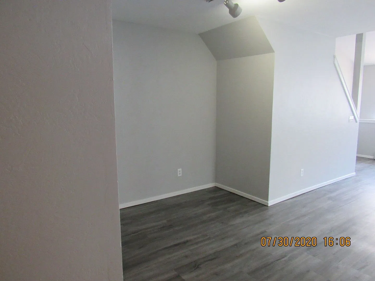 Two-Story Condo In Rifle! — Photo 4