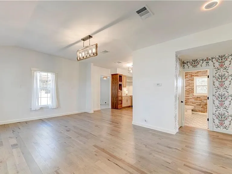 12802 County Line Rd — Photo 6