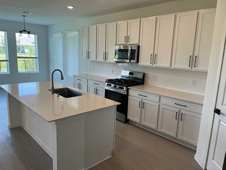 2613 Lago Costa Dr — Photo 6
