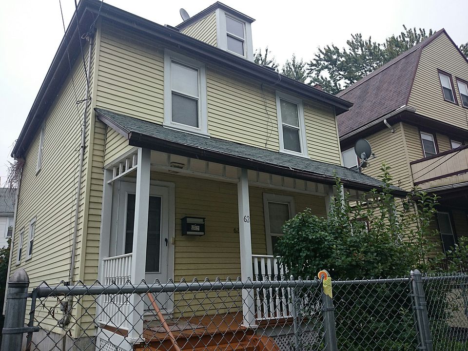 2nd image of 62 Capen St