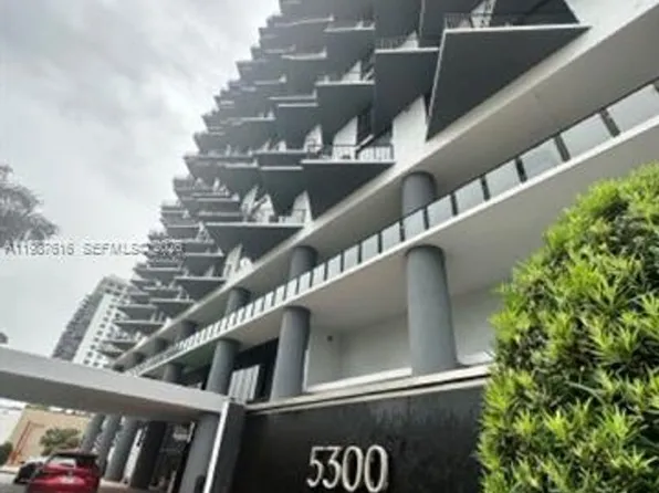 5300 NW 85th Ave APT 409, Miami, FL 33166