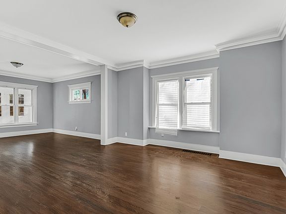 5th image of 556 Forsythe Ave