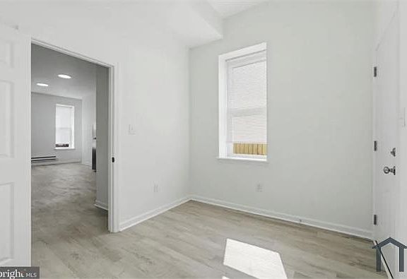 5th image of 2528 Page St