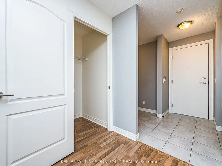 70 Town Centre Ct #806 — Photo 11