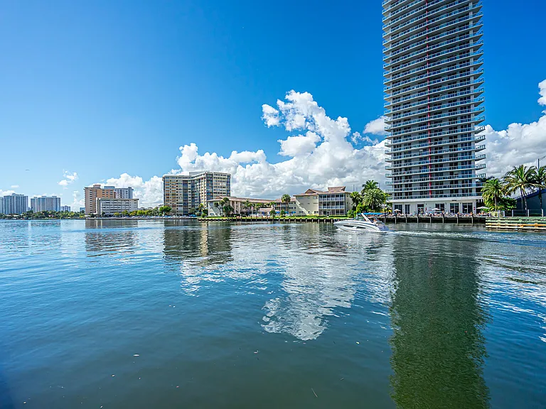 1801 S Ocean Dr #332 — Photo 30