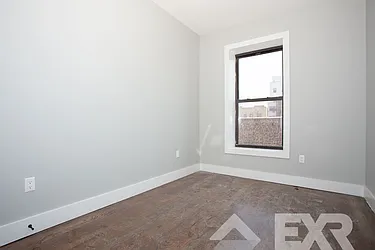 Rented by EXR Somerset LLC