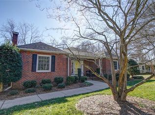 2101 Armstrong Park Dr, Gastonia, NC 28054