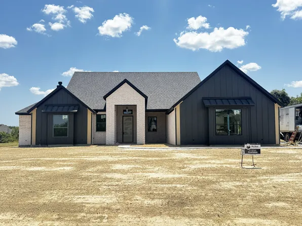 1102 Silver Sage Trl, Weatherford, TX 76085
