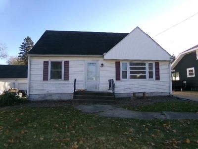 321 W Garfield St, Freeport, IL, 61032