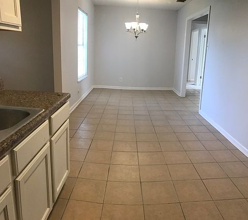 5th image of 119 Elkins Dr