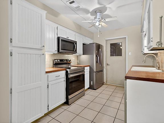 3rd image of 2114 S Colorado St