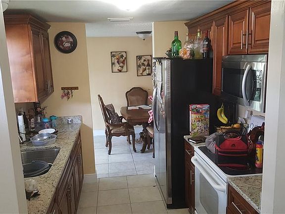 5th image of 8805 Frostwood Ct
