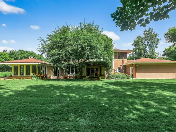 N8811 1047th St, River Falls, WI 54022