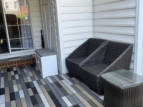3rd image of 102 Chippenham Dr APT F