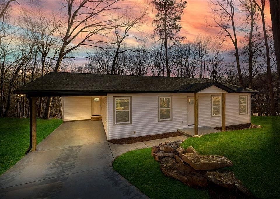 1st image of 3672 Hidden Pond Dr