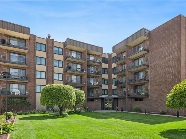 7707 W Irving Park Rd APT 308, Chicago, IL 60634
