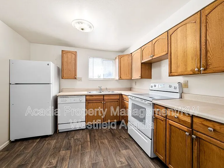 255 E 500 N #255 — Photo 10