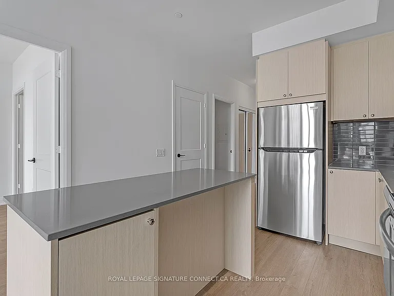 60 George Butchart Dr #111 — Photo 2