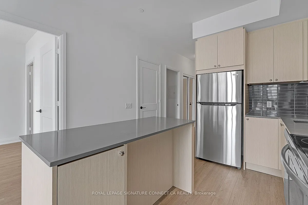 Building Photo - 60 George Butchart Dr #111