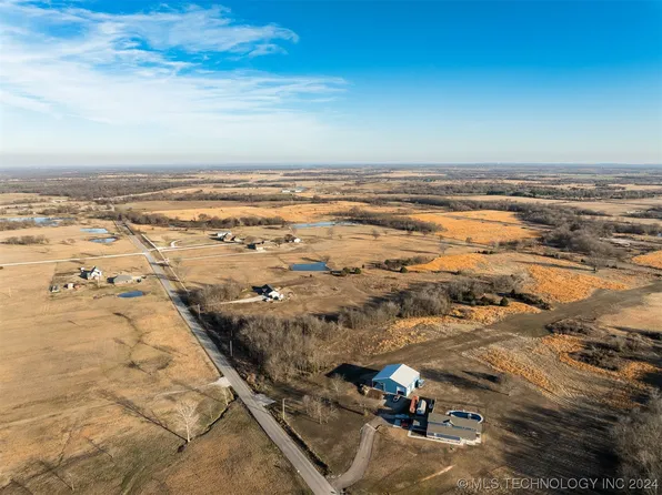 2 E 161st St S, Porter, OK 74454