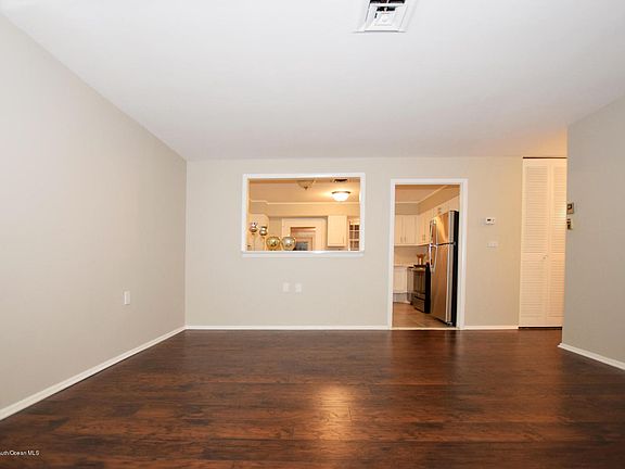 4th image of 81 Dorchester Drive #B