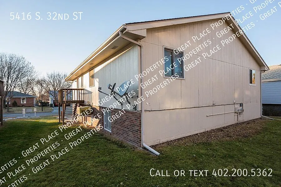 3 bed, 1240 sqft, $1,459 — Photo 2