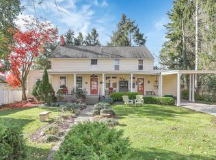 117 Locust Pl, Granville, OH 43023