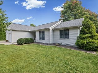 1304 S Patterson Rd, Sullivan, IL 61951