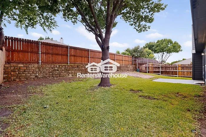 9113 Warren Dr — Photo 42