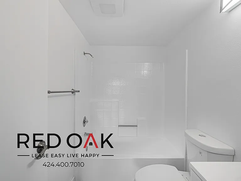 5200 Oakland St #201 — Photo 11