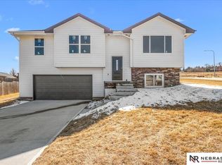 1351 Poulson Dr, Blair, NE 68008