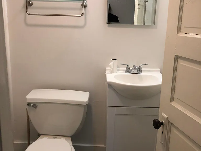 511 E Buffalo St #3 — Photo 9