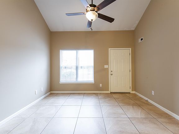 3rd image of 155 Nancy Dr
